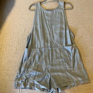 RVCA size medium backless, light Jean romper. Runs large.